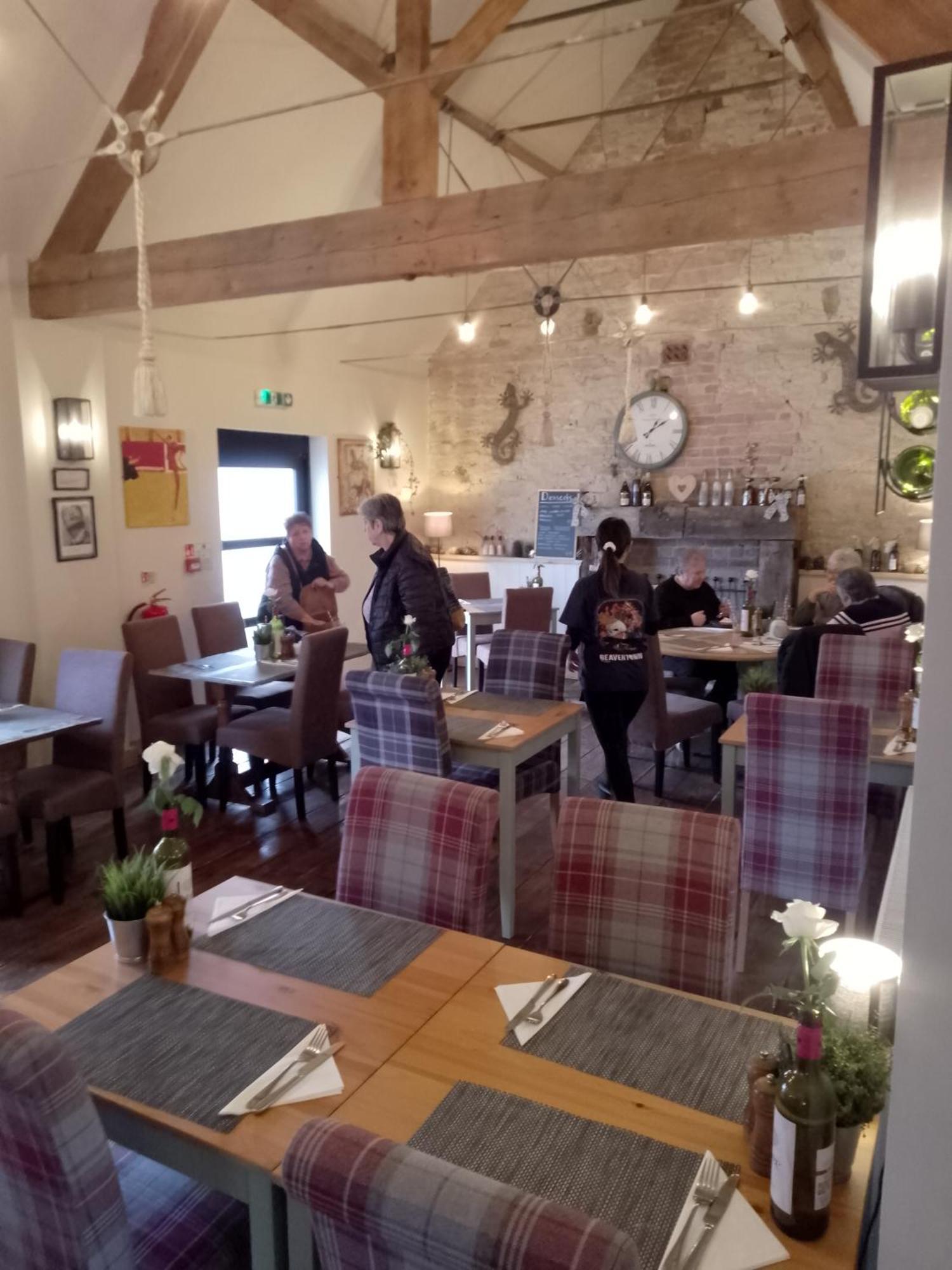 Sanctuary Inn Bolsover Dış mekan fotoğraf
